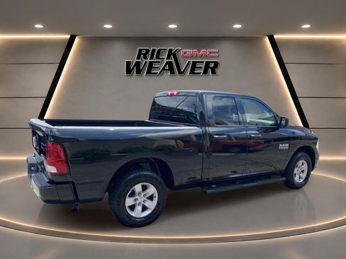 Used 2018 RAM 1500 Express AWD/4WD image 9