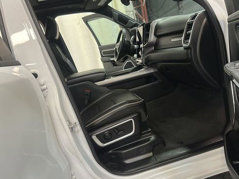 Used 2024 RAM 1500 Laramie AWD/4WD image 25