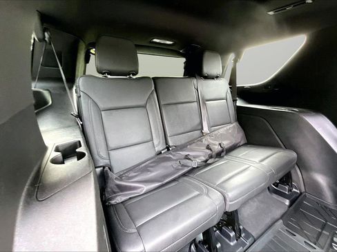 Used 2023 Chevrolet Tahoe LT w/ Luxury Package AWD/4WD image 25