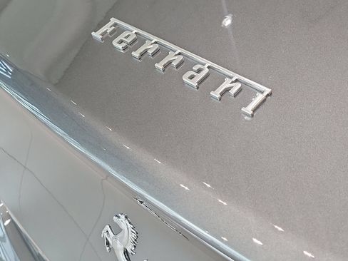 Used 2017 Ferrari California T RWD image 12