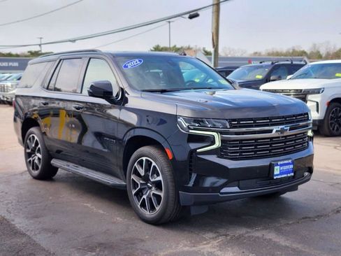 Used 2022 Chevrolet Tahoe RST w/ Luxury Package AWD/4WD image 6