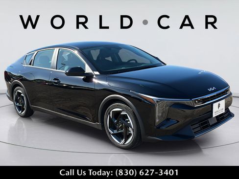 Certified 2025 Kia K4 EX FWD image 16
