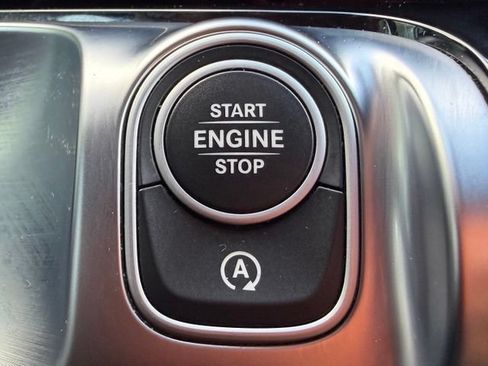 Used 2023 Mercedes-Benz GLB 250 4MATIC image 22
