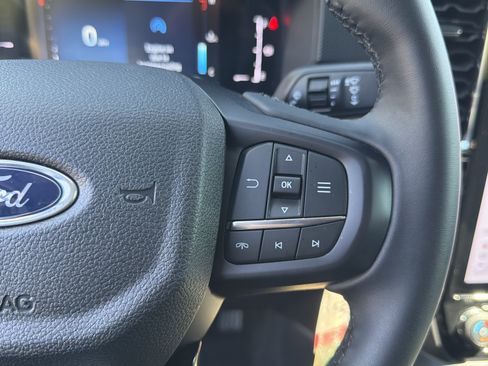 Used 2025 Ford Ranger XLT w/ Equipment Group 301A High AWD/4WD image 30