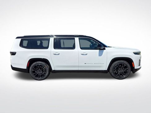 New 2026 Jeep Grand Wagoneer L Summit AWD/4WD image 2
