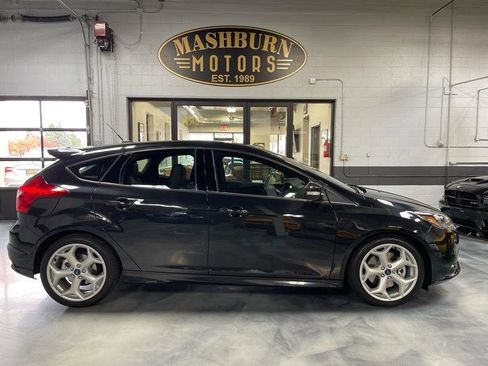Used 2013 Ford Focus ST image 9