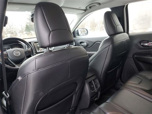 Used 2020 Jeep Cherokee Trailhawk w/ Cold Weather Group image 12