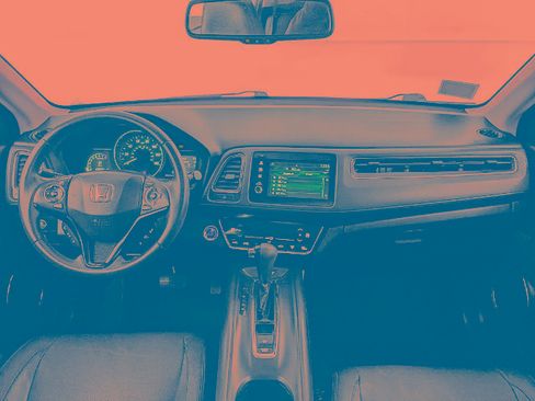 Used 2021 Honda HR-V EX-L image 7