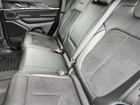 Used 2022 Jeep Grand Cherokee Trailhawk w/ Luxury Tech Group III image 12