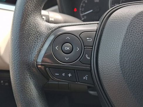 Used 2022 Toyota Corolla LE image 20