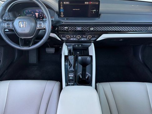 Used 2025 Honda Accord EX-L image 13