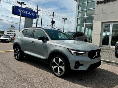 Certified 2025 Volvo XC40 B5 Plus