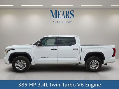 Used 2022 Toyota Tundra SR5 w/ SR5 Convenience Package