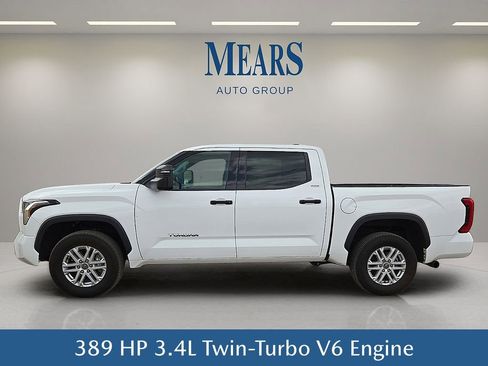 Used 2022 Toyota Tundra SR5 AWD/4WD image 3