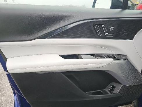 Used 2024 Cadillac Lyriq Sport image 12