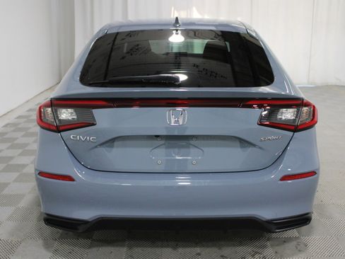 Used 2023 Honda Civic Sport image 28