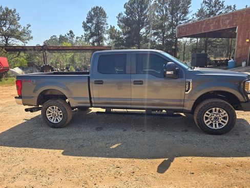 Used 2018 Ford F250 XL w/ STX Appearance Package image 1