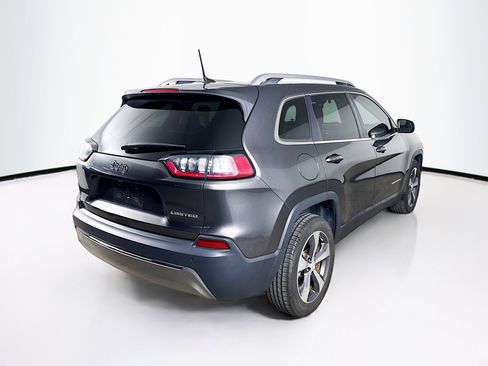Used 2019 Jeep Cherokee Limited image 31