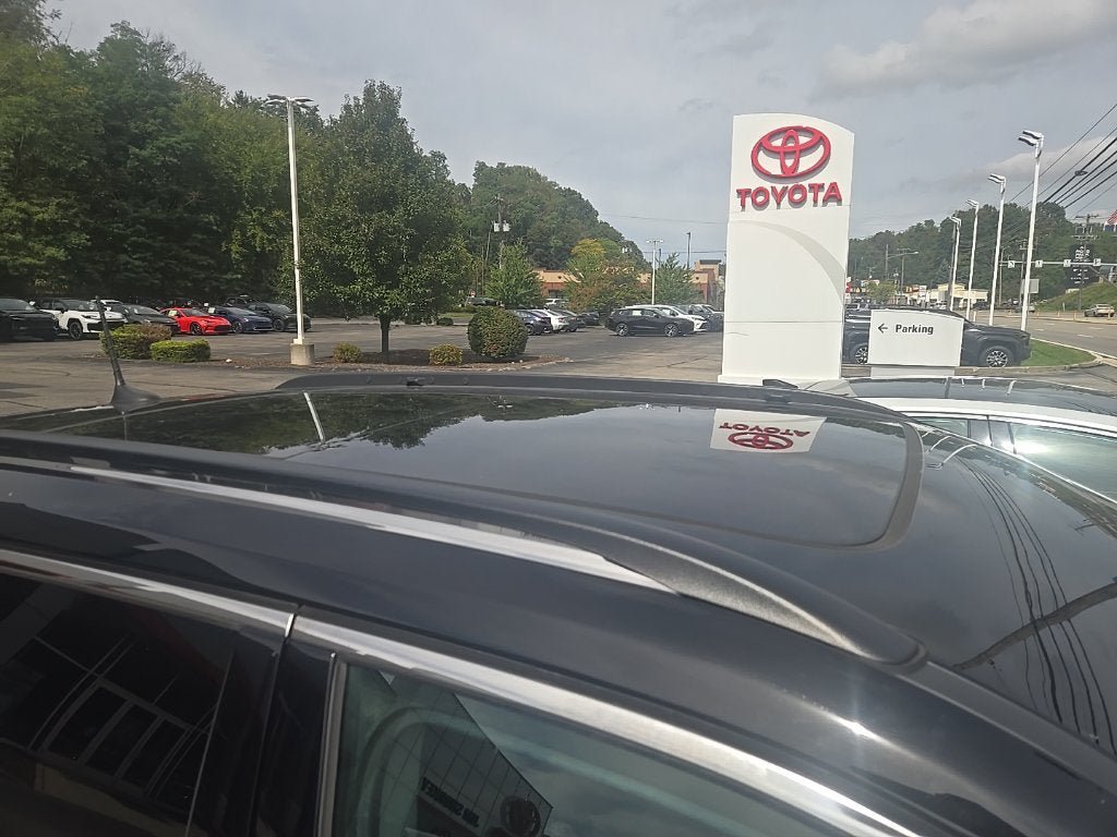 Used 2019 Jeep Compass Limited w/ Safety & Security Group AWD/4WD image 4