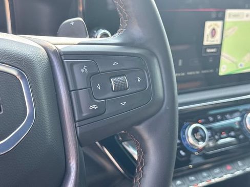 Used 2025 GMC Sierra 1500 AT4 w/ Technology Package AWD/4WD image 32