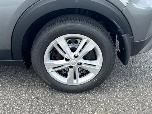 New 2025 Nissan Kicks Play S image 13