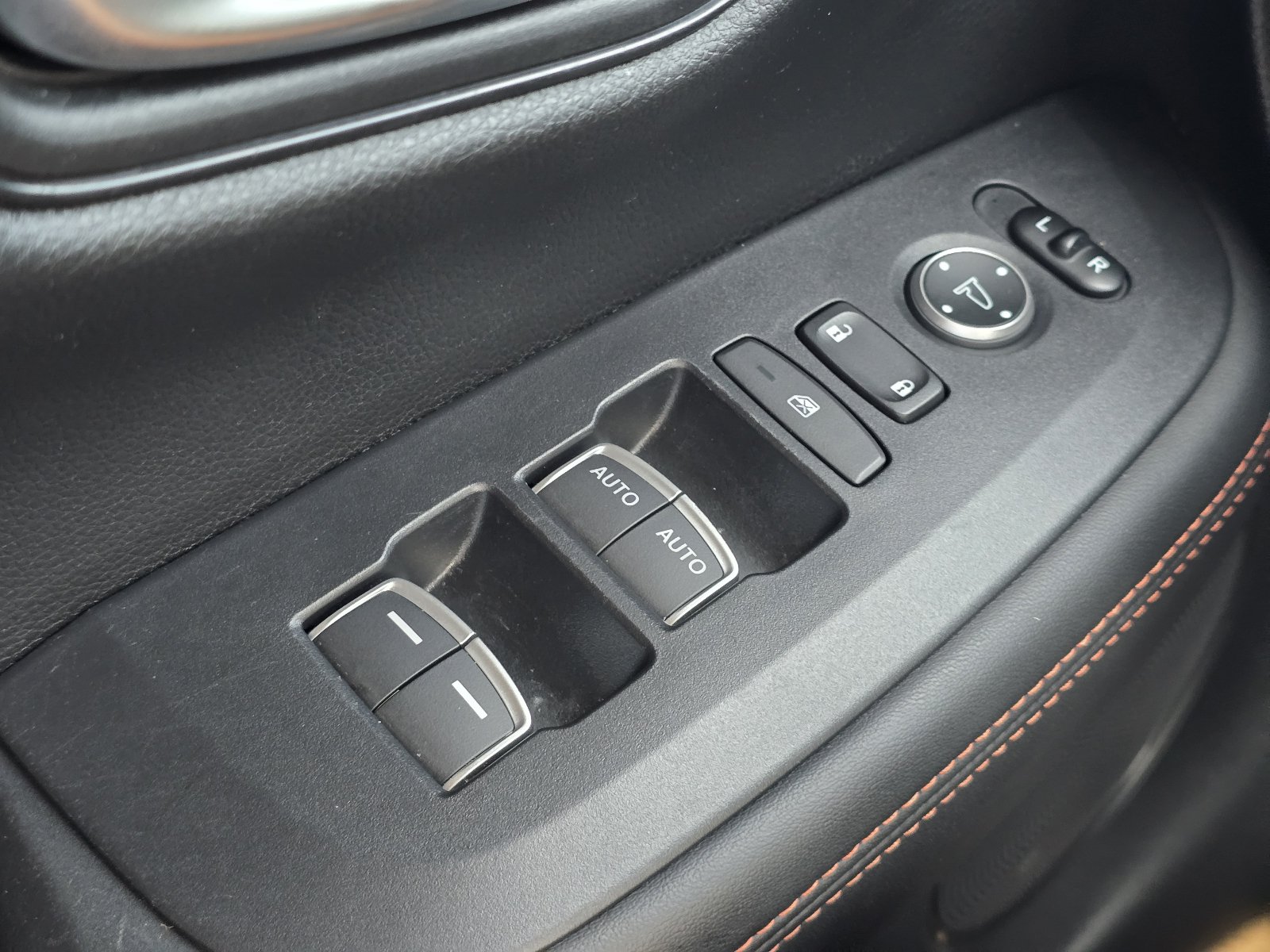 Used 2025 Honda HR-V Sport image 24