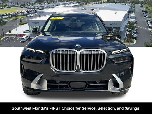 Used 2024 BMW X7 xDrive40i AWD/4WD image 2