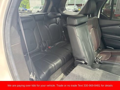 Used 2025 Honda Pilot Black Edition image 39