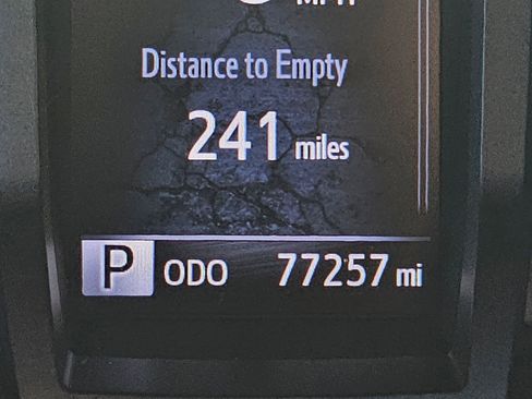 Used 2019 Toyota Tacoma TRD Off-Road image 25