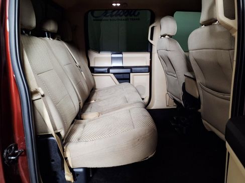 Used 2015 Ford F150 XLT w/ Equipment Group 302A Luxury image 11