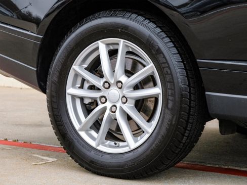 Used 2019 Land Rover Range Rover image 53