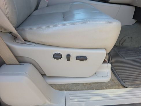 Used 2011 GMC Sierra 1500 SLT RWD image 33