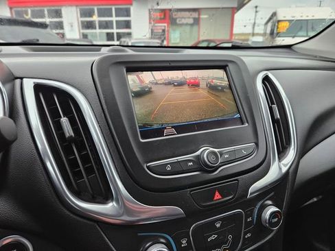 Used 2021 Chevrolet Equinox LT image 29