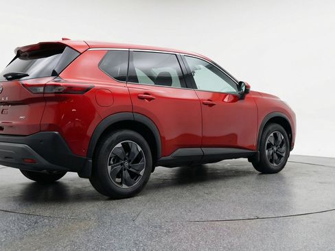 Used 2025 Nissan Rogue SV AWD/4WD image 9