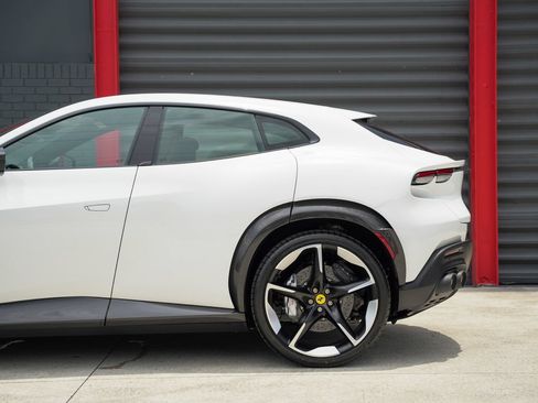 Used 2025 Ferrari Purosangue AWD/4WD image 15