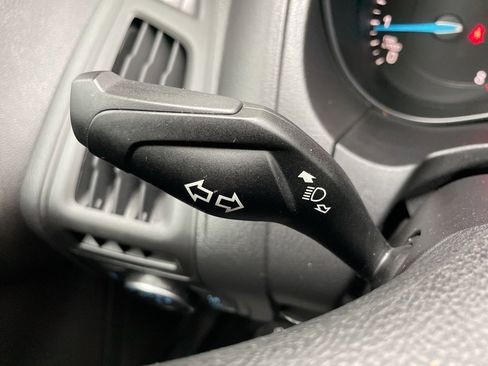 Used 2017 Ford Focus SE image 26