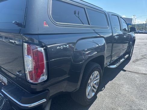 Used 2016 GMC Canyon SLT w/ Driver Alert Package AWD/4WD image 3