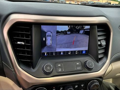 Used 2023 GMC Acadia Denali w/ Denali Ultimate Package AWD/4WD image 15