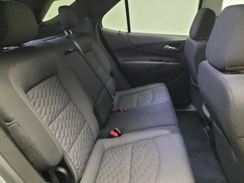 Used 2018 Chevrolet Equinox LT AWD/4WD image 19
