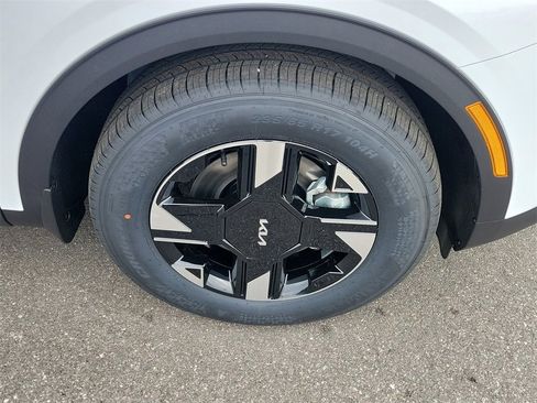 New 2026 Kia Sportage LX image 40