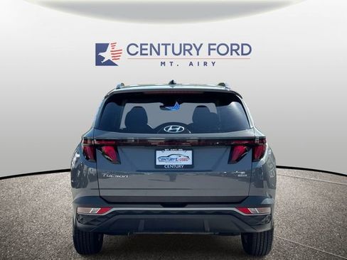 Used 2024 Hyundai Tucson SEL AWD/4WD image 3
