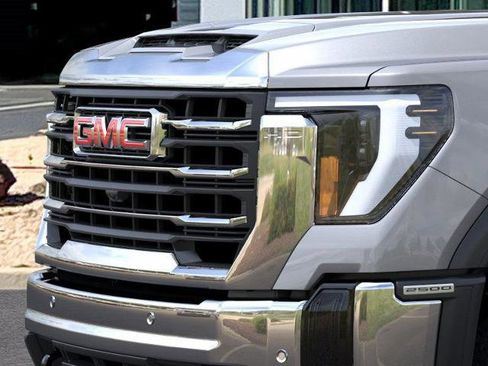 New 2026 GMC Sierra 2500 SLT w/ SLT Convenience Package image 13
