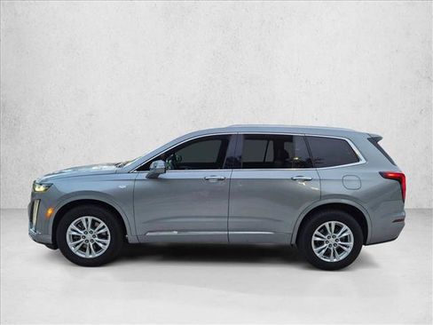Used 2025 Cadillac XT6 Luxury FWD image 8