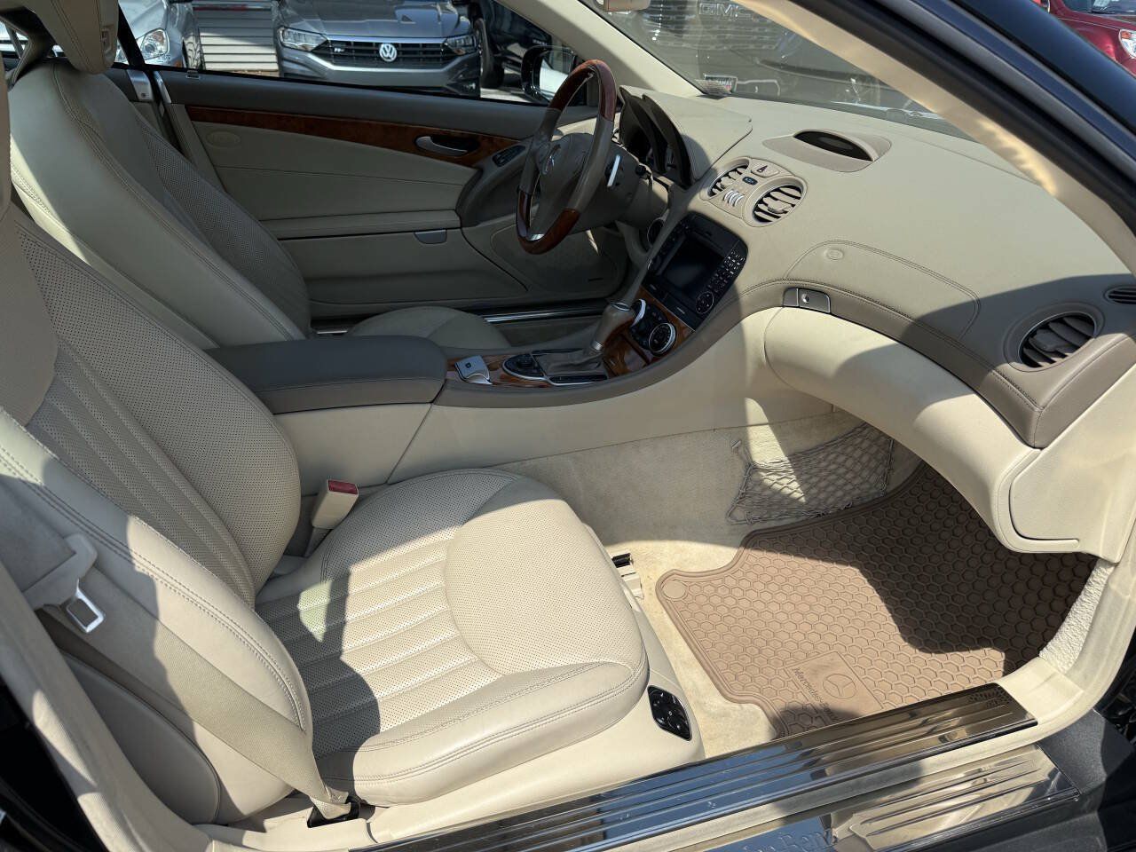 Used 2009 Mercedes-Benz SL 550 image 14