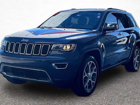 Used 2021 Jeep Grand Cherokee Limited w/ Luxury Group II image 4