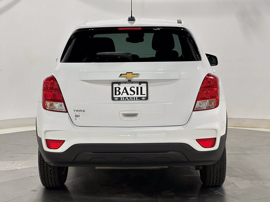 Used 2020 Chevrolet Trax LS w/ Tint and Cruise Package FWD image 12