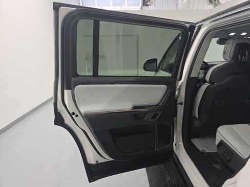 Used 2023 Rivian R1S Adventure image 17