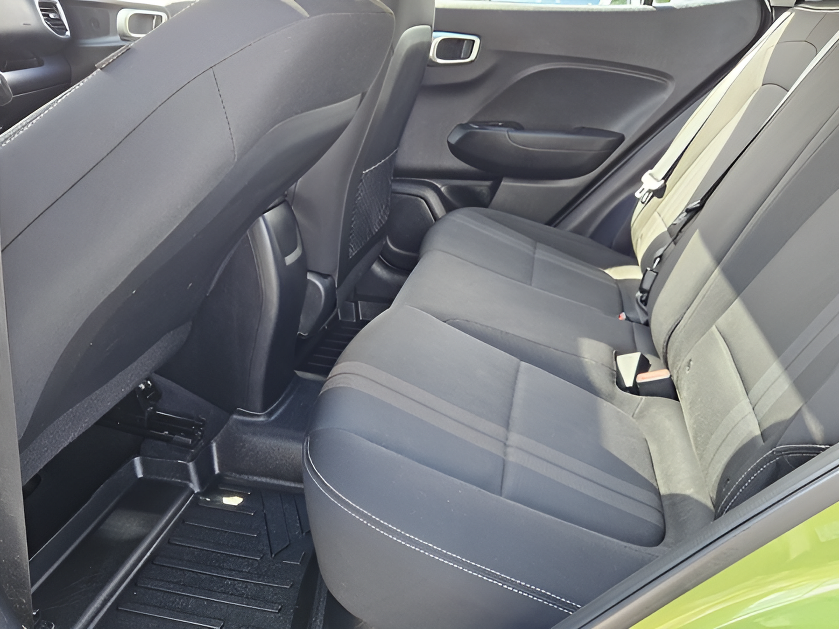 Used 2020 Hyundai Venue SEL w/ Convenience Package FWD image 6