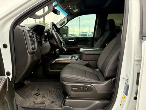 Used 2022 Chevrolet Silverado 2500 LT w/ Convenience Package image 14