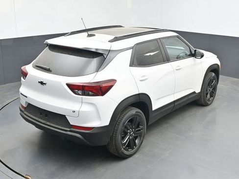 New 2026 Chevrolet TrailBlazer LT w/ Midnight Edition FWD image 38